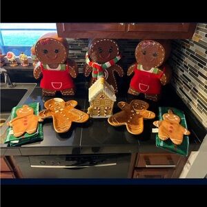 Festive Gingerbread Figurine Set - Brown and Red